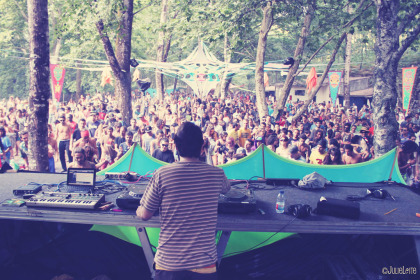 Bunker Jack live
